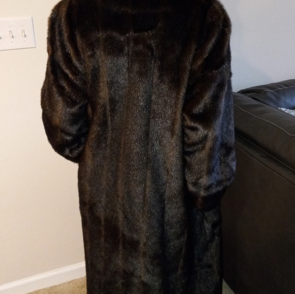 Faux Fur Coat - Picture 7 of 7